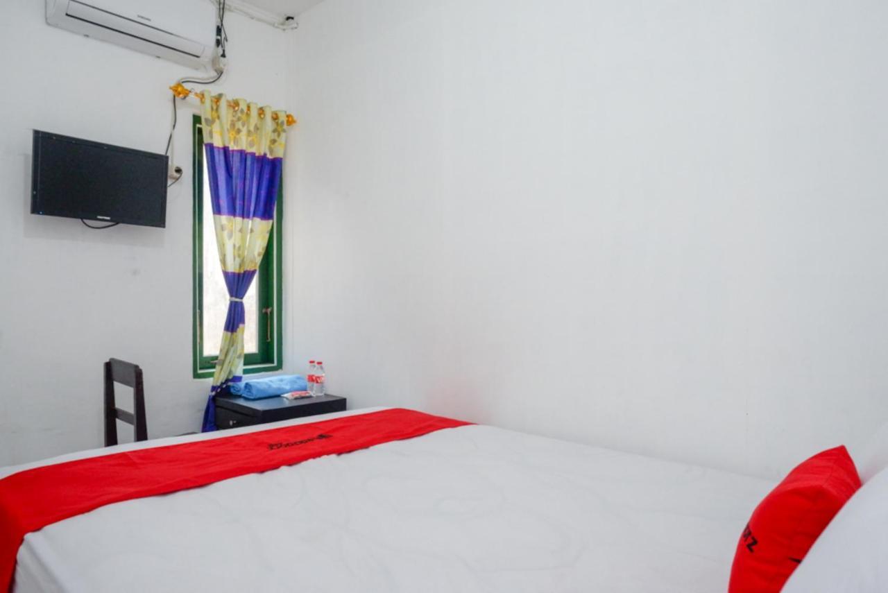 Reddoorz Syariah @ Ndalem Kembang Sore ジョグジャカルタ エクステリア 写真